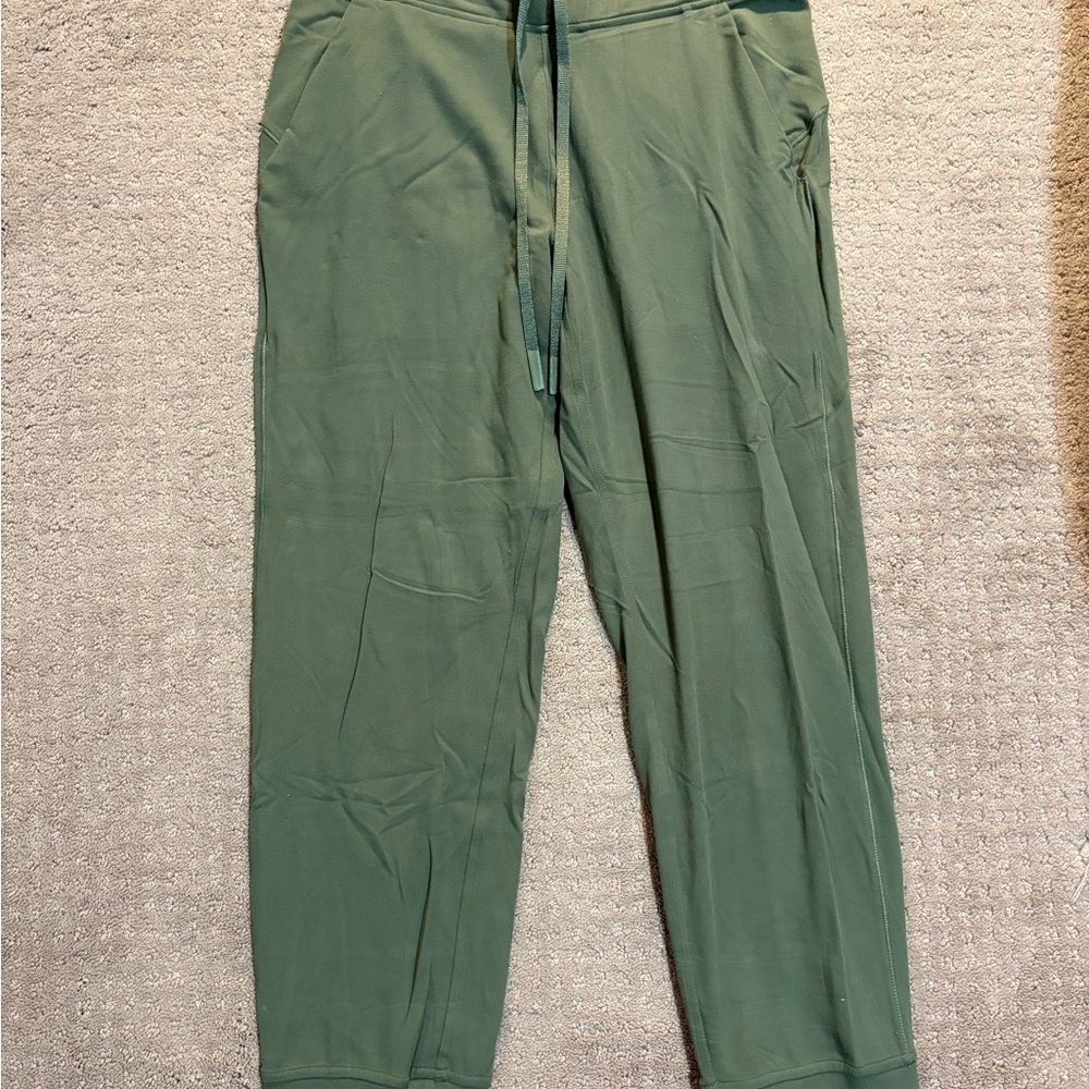 Lululemon Athletica Green Capris